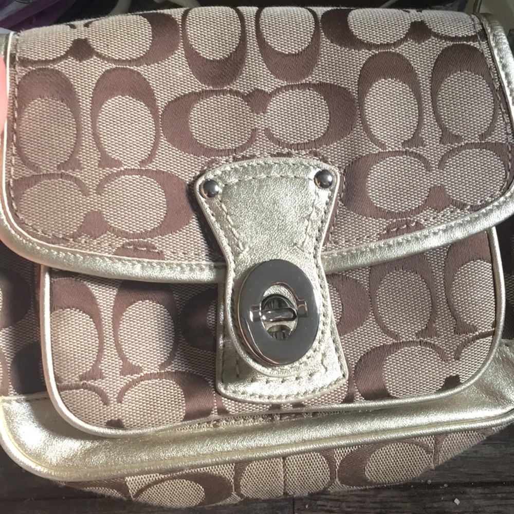 tan coach purse